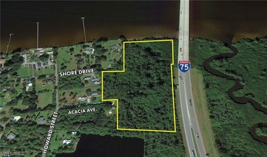 17+/- acres with 550' of river frontage, perfect for an estate - photo 3
