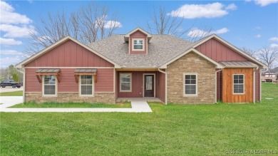 Lake Home For Sale in Camdenton, Missouri