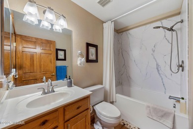 Charming Cabin in Bison Ranch! Welcome to this 2-bedroom cabin