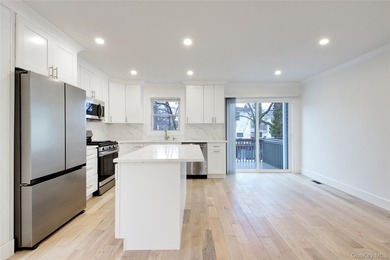 Lovely 2 family new construction almost completed. Truly a - photo 11