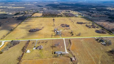 The Fuqua Farm, located in a highly desirable area of Greene - photo 11