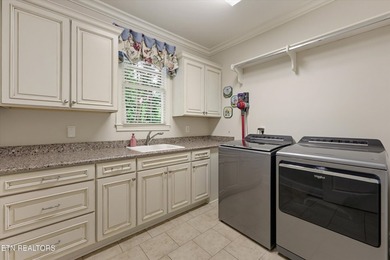 Luxury meets lifestyle in this exceptional Jefferson Park - photo 21