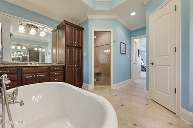 Luxury meets lifestyle in this exceptional Jefferson Park - photo 25