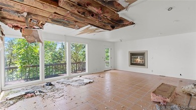 Fix-and-Flip Opportunity with Incredible Lakefront Views This - photo 27