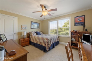 Luxury meets lifestyle in this exceptional Jefferson Park - photo 31