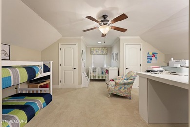 Luxury meets lifestyle in this exceptional Jefferson Park - photo 33