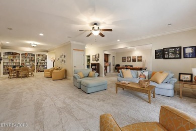 Luxury meets lifestyle in this exceptional Jefferson Park - photo 37