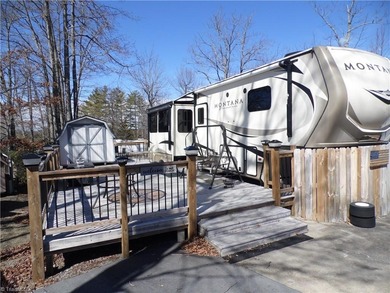 (private lake, pond, coastal) Lot For Sale in Ennice North Carolina