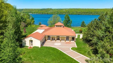 Portage Lake - Houghton County Home For Sale in Houghton Michigan