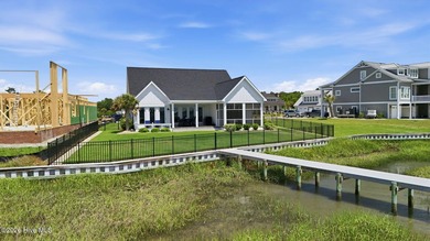 TRULY CUSTOMIZED UNIQUE ONE LEVEL WATERFRONT HOME!! Located in - photo 2