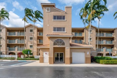 Lake Condo For Sale in Boynton Beach, Florida