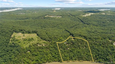 Investor Special with Lakefront & Development Potential! These - photo 42