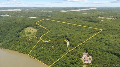 Investor Special with Lakefront & Development Potential! These - photo 46