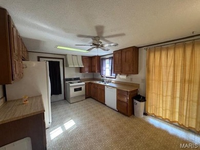 Experience the best of Lake Timberline living!
Conveniently