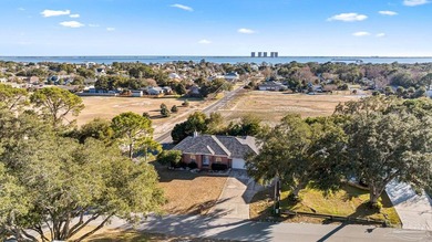 Wake up to fairway views and end the day on your screened porch - photo 1