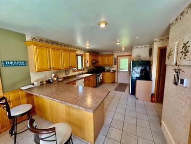 Discover this charming 2 bedroom, 2 bath chalet overlooking the - photo 13