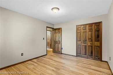 Hidden and tucked away, this is one of those properties that - photo 14