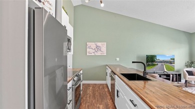 Welcome to Southwood Shores! This exceptional 1-bedroom, 1-bath - photo 17