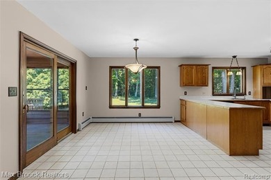 Hidden and tucked away, this is one of those properties that - photo 23