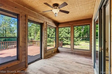 Hidden and tucked away, this is one of those properties that - photo 33