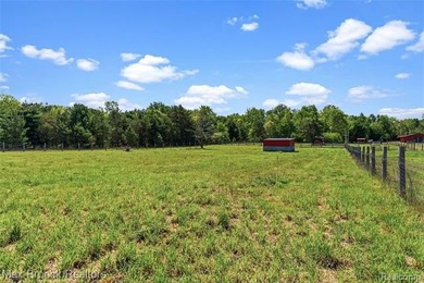 Hidden and tucked away, this is one of those properties that - photo 42