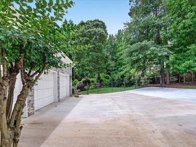 Stunning showplace nestled in one of North Peachtree City's most - photo 9
