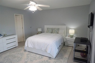 This Penthouse 1 bedrum, 1.5 bath w/ beautiful water view is - photo 13