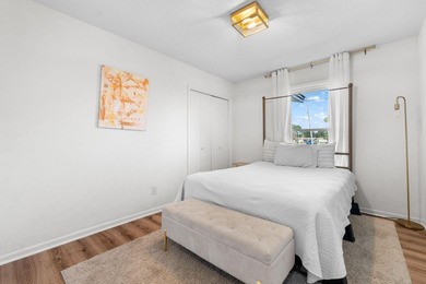 Back on market AT NO FAULT OF THE SELLER! Completely remodeled - photo 16
