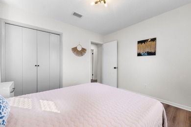Back on market AT NO FAULT OF THE SELLER! Completely remodeled - photo 20