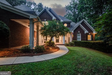 Lake Home For Sale in Hoschton, Georgia