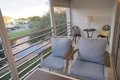 This Penthouse 1 bedrum, 1.5 bath w/ beautiful water view is - photo 21