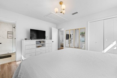 Back on market AT NO FAULT OF THE SELLER! Completely remodeled - photo 22