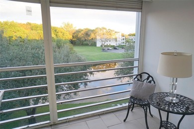 This Penthouse 1 bedrum, 1.5 bath w/ beautiful water view is - photo 24