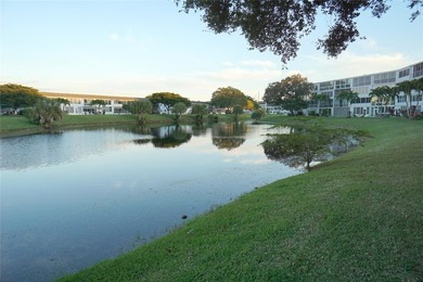 This Penthouse 1 bedrum, 1.5 bath w/ beautiful water view is - photo 32