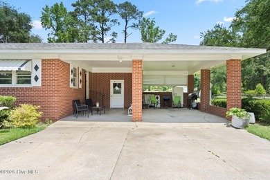 Charming, well-maintained brick home situated on a rare .79-acre - photo 4