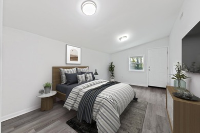 Fully renovated and move-in ready! This 4-bedroom, 2-bath home - photo 17
