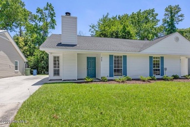 Great opportunity in the center of town! No HOA fees and low - photo 2