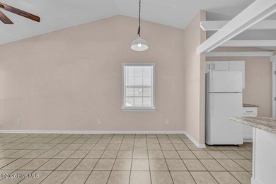 Great opportunity in the center of town! No HOA fees and low - photo 7