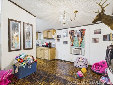 Looking for a property with potential? This 3-bedroom, 2-bath - photo 11