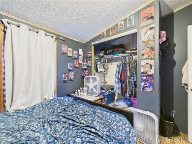 Looking for a property with potential? This 3-bedroom, 2-bath - photo 17