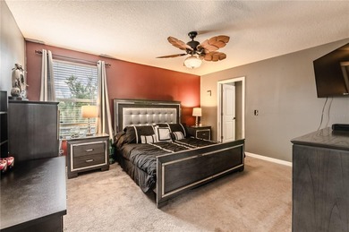 Welcome to this stunning 4 bedroom, 2 1/2 bathroom home with a - photo 20