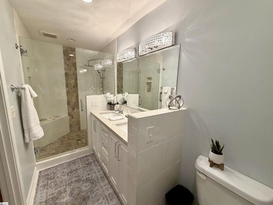 Welcome home to this beautifully maintained 3-bedroom, 2-bath - photo 22