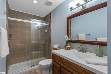 Welcome home to this beautifully maintained 3-bedroom, 2-bath - photo 31