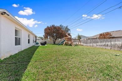 Move-in ready CBS home offering 3 bedrooms, 2 bathrooms, and - photo 31