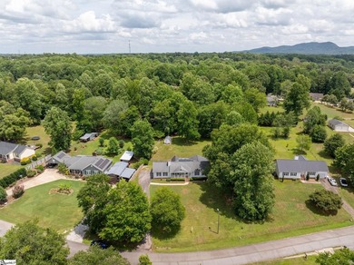 Welcome home to this beautifully maintained 3-bedroom, 2-bath - photo 38