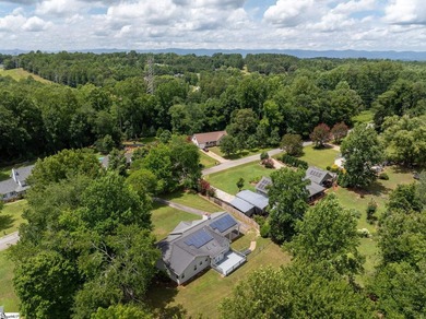 Welcome home to this beautifully maintained 3-bedroom, 2-bath - photo 41