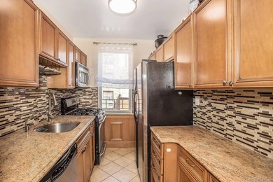 True 2 bed 2 bath unit, 1200 square feet with Dining room - photo 12