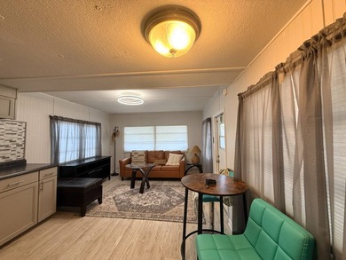 1 bedroom, 1 bath with updates. Carport. Great location off of - photo 8