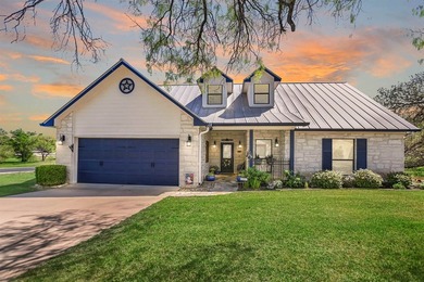 Tucked into the quiet charm of Horseshoe Bay Proper, 101 Western - photo 1