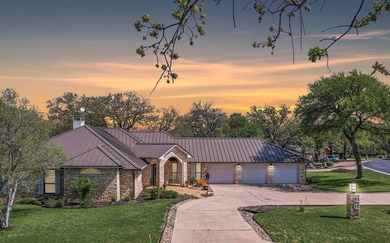 Tucked into the heart of Horseshoe Bay, this beautifully updated - photo 4
